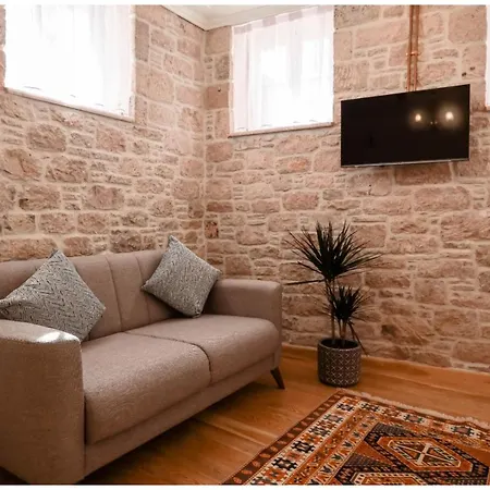 Ali Baris Hotel Ayvalik