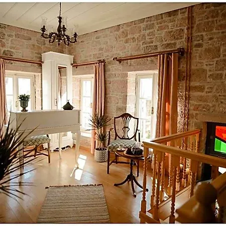 Ali Baris Hotel Ayvalı